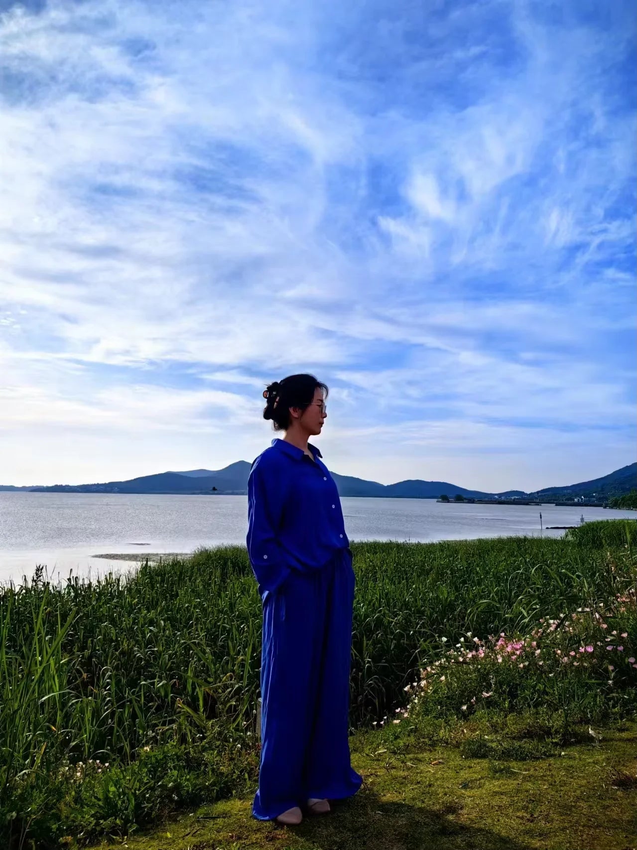 Royal Blue women's linen lapel two piece set blouse pants vintage co-ord FTF Market UK