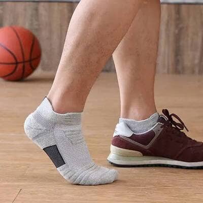 Men's anti-slip football grip socks with rubber sole pads – performance sports socks FTF Market UK