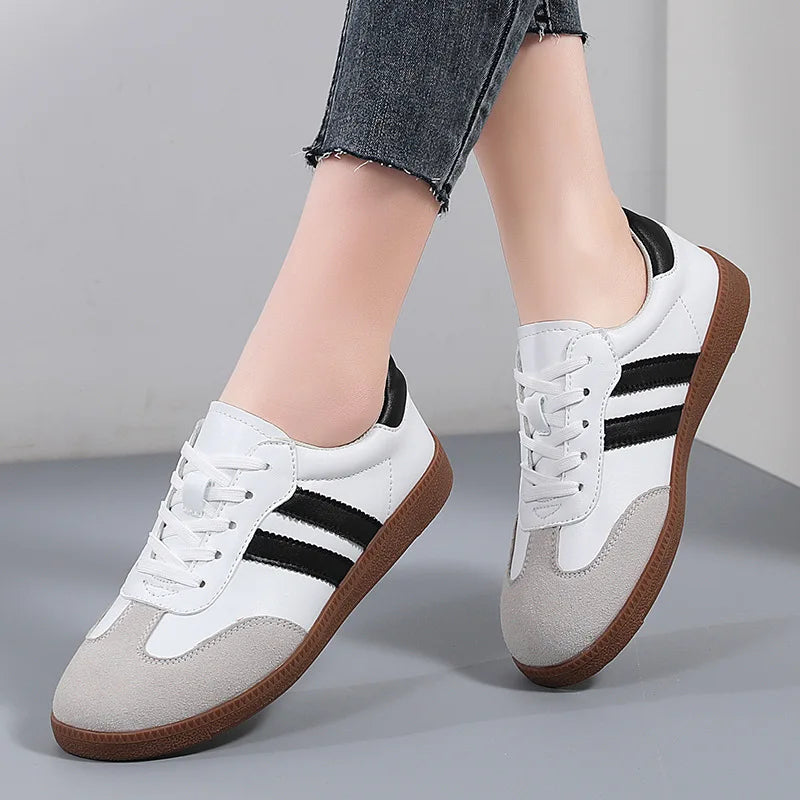 Stylish Women's Retro Low Cut Sneakers in Grey and White