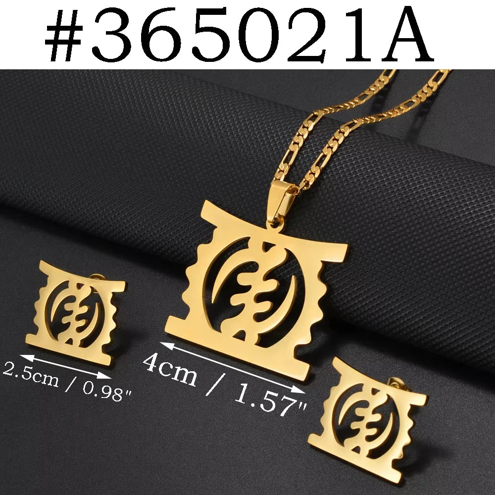 Gold necklace with pendant on a black background, showing measurements.