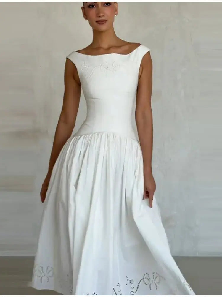 Elegant Knit Midi Dress – Button Detail & Elastic Waist