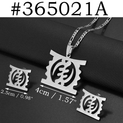 Silver necklace with pendant on a black background, showing measurements.
