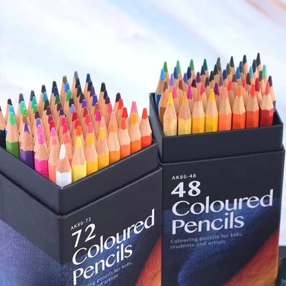 Two boxes of colored pencils with a variety of colors on a white background. Set crayons de couleur bois 12-72 pcs, colorés et vibrants pour dessin, écriture, fournitures scolaires et art. Qualité pro UK FTF Market.