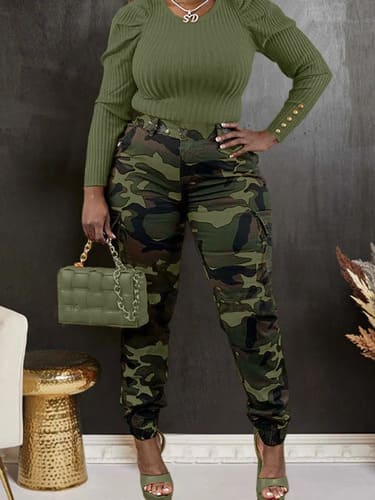 Green Harajuku Y2K camo cargo pants women stretch FTF Market UK