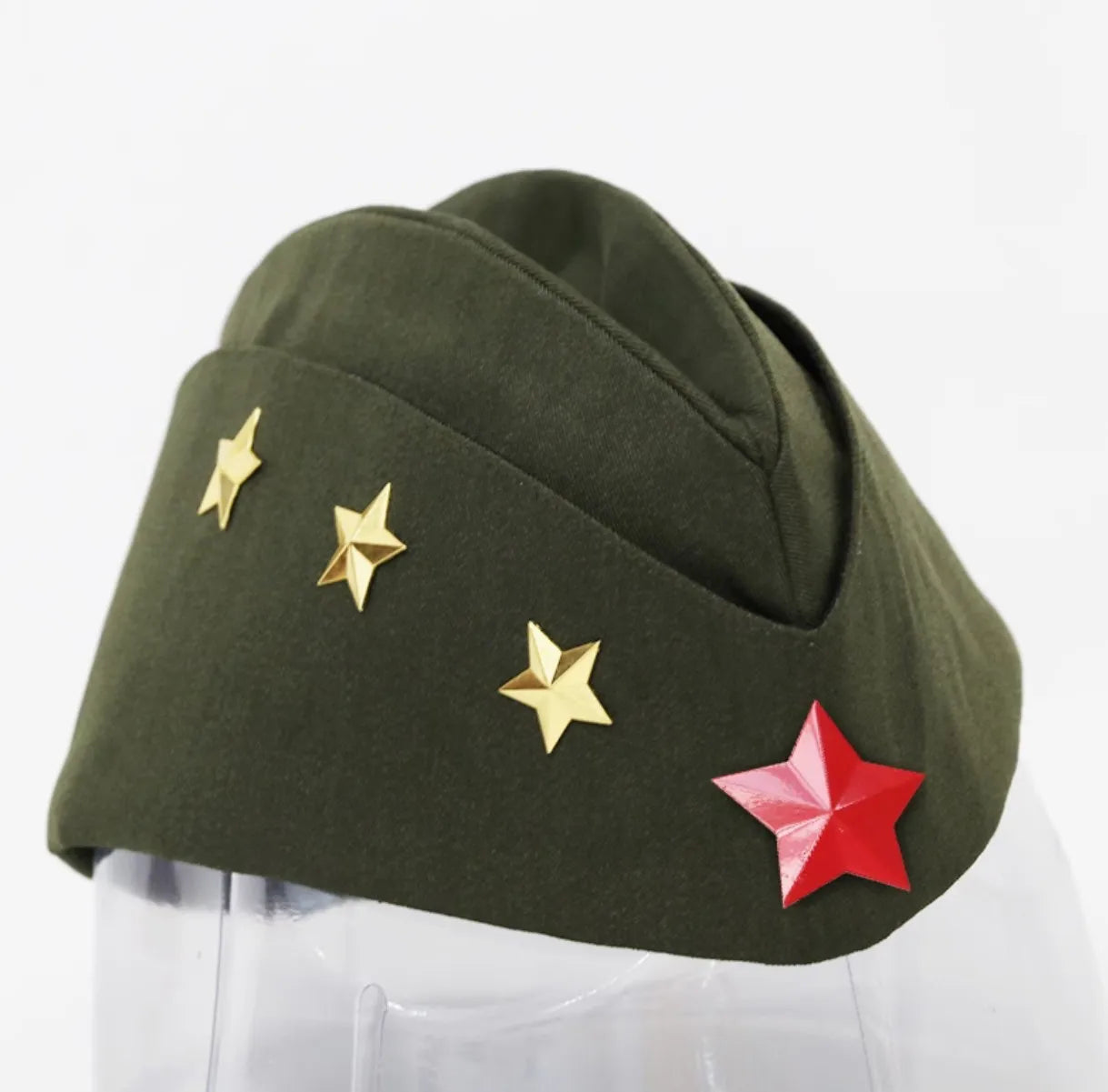 Green military-style beret with gold stars and a red star on a white background