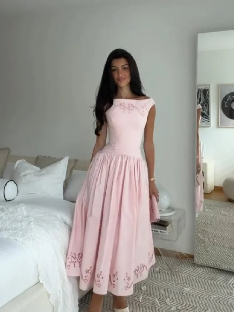 Elegant Knit Midi Dress – Button Detail & Elastic Waist