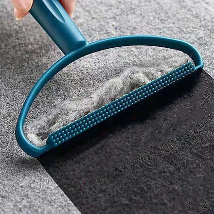 Double-sided lint remover brush for clothes and pet hair