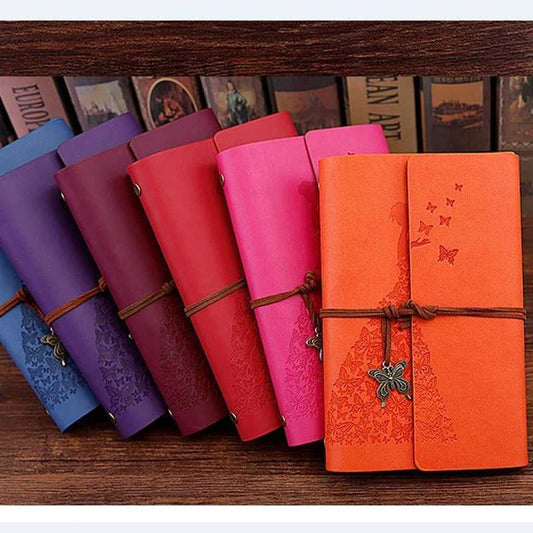 Genuine leather notebook with elastic closure and ribbon bookmark